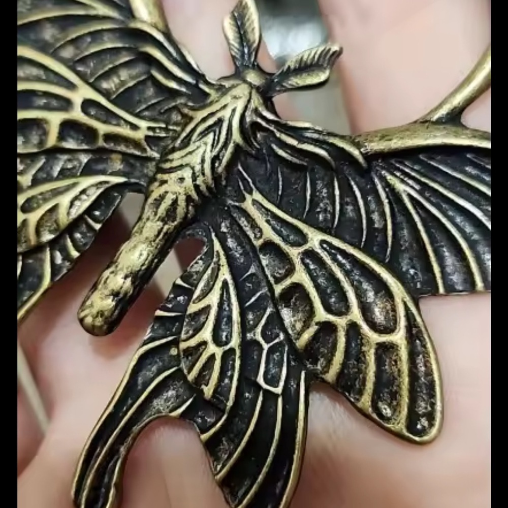 Vintage Gothic Butterfly Hair Stick – Metal Nordic Punk Headdress - Picture 8 of 9